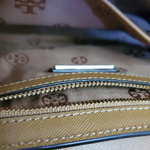 Tory Burch Robinson Tan Saffiano Leather Logo Shoulder Bag Chain Crossbody - Picture 10 of 15